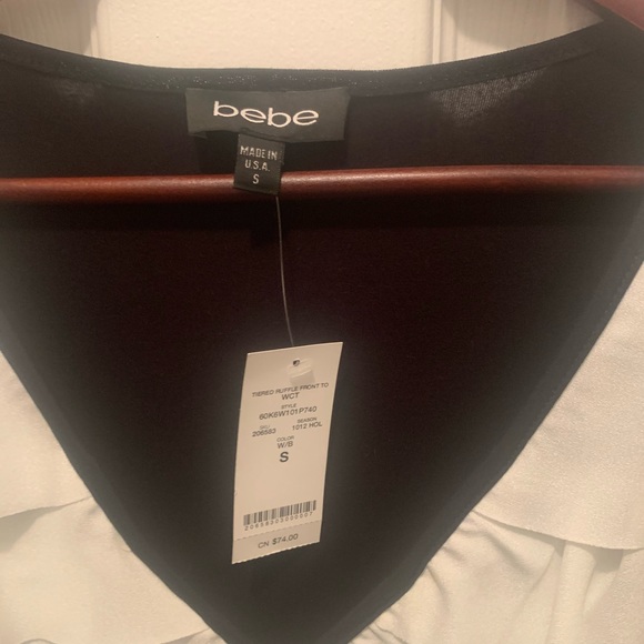 Black and white ruffle front top - Picture 3 of 7